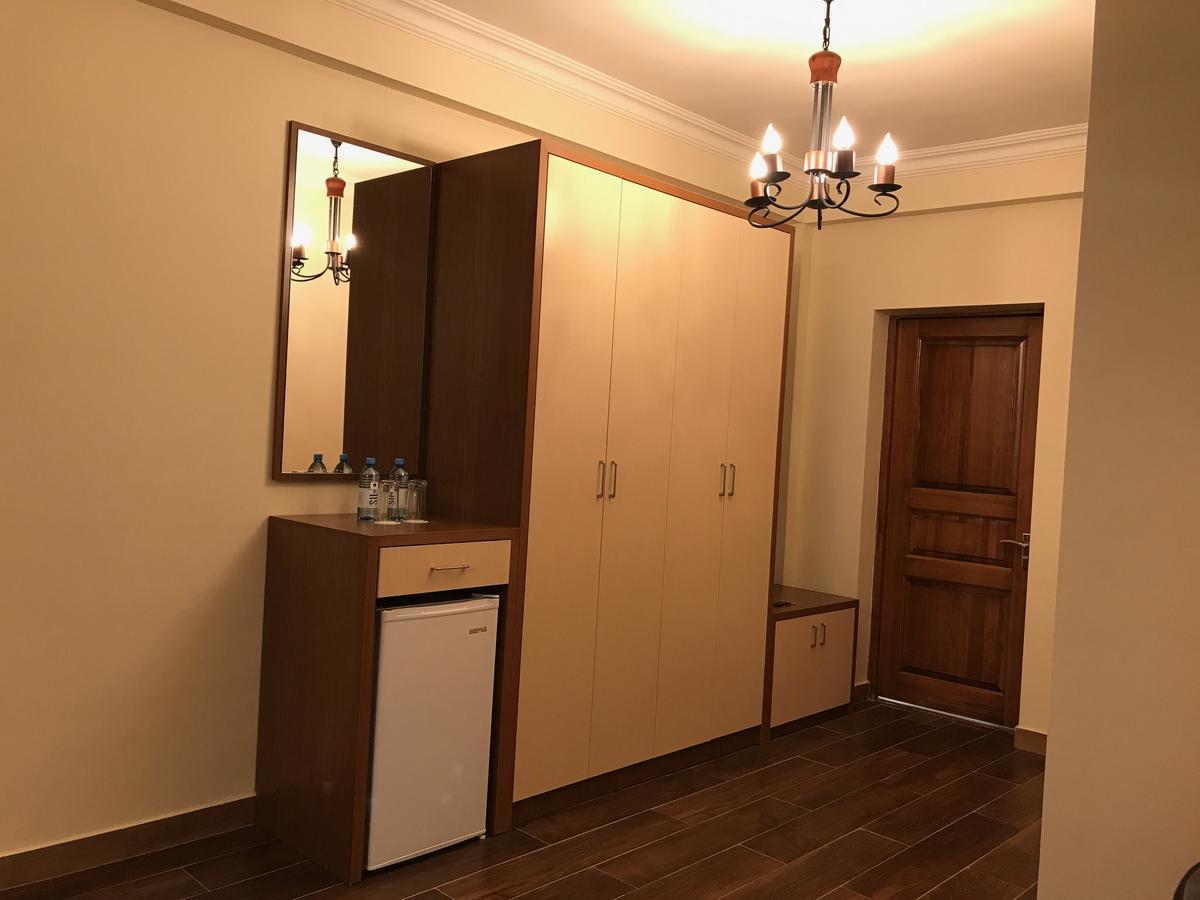 Hotel Plaza Viktoria Giumri Zewnętrze zdjęcie