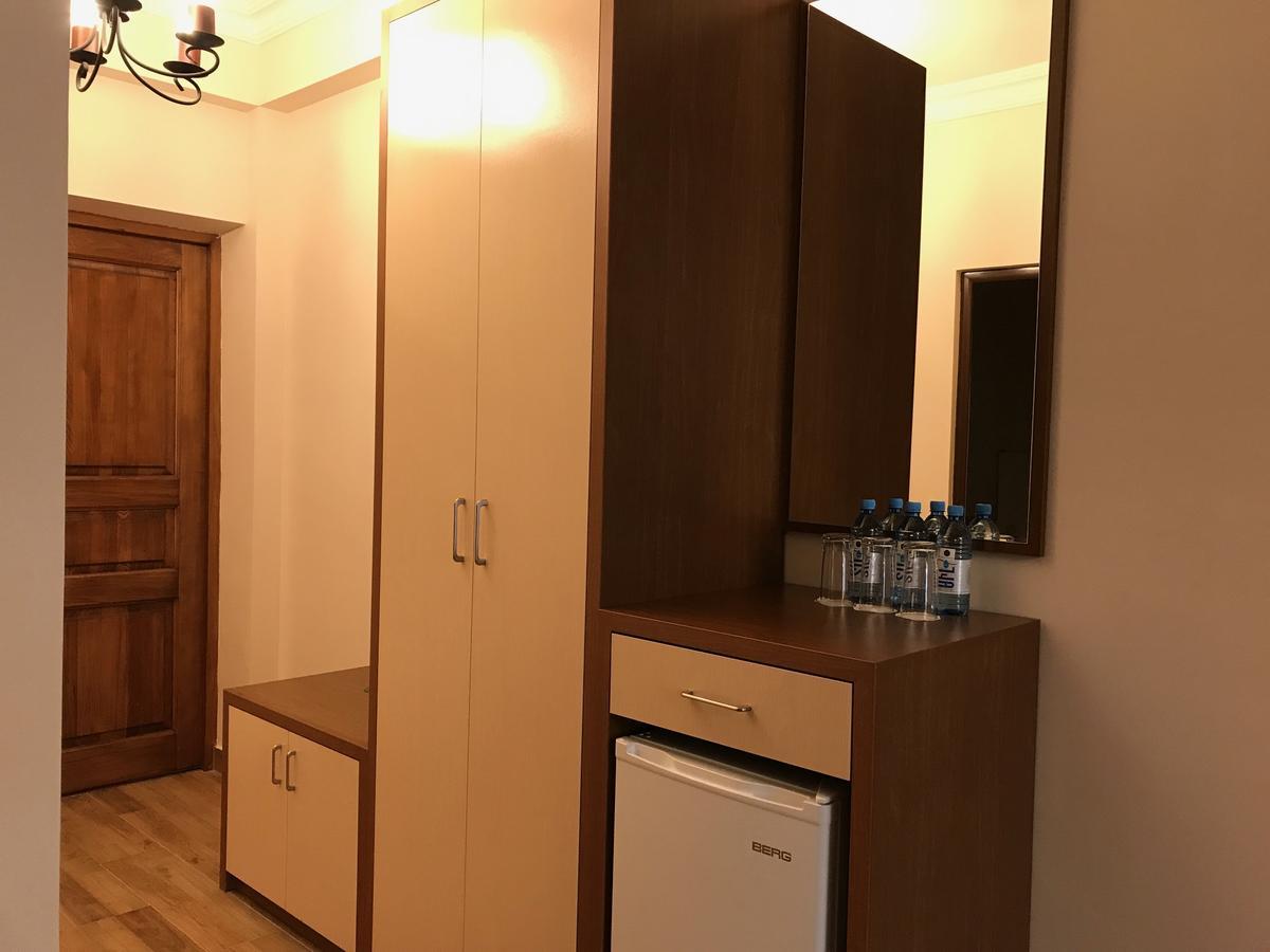 Hotel Plaza Viktoria Giumri Zewnętrze zdjęcie