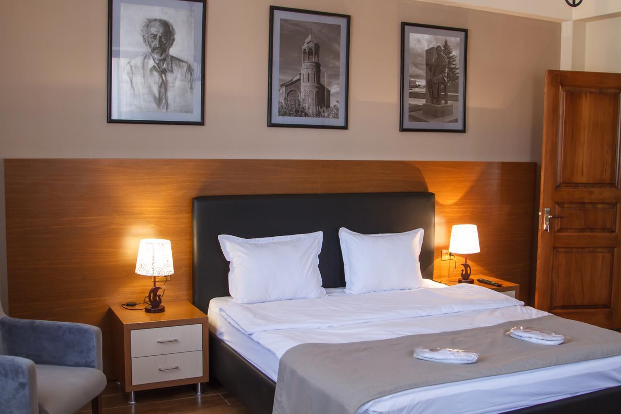Hotel Plaza Viktoria Giumri Zewnętrze zdjęcie