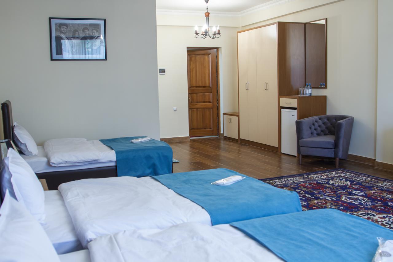 Hotel Plaza Viktoria Giumri Zewnętrze zdjęcie