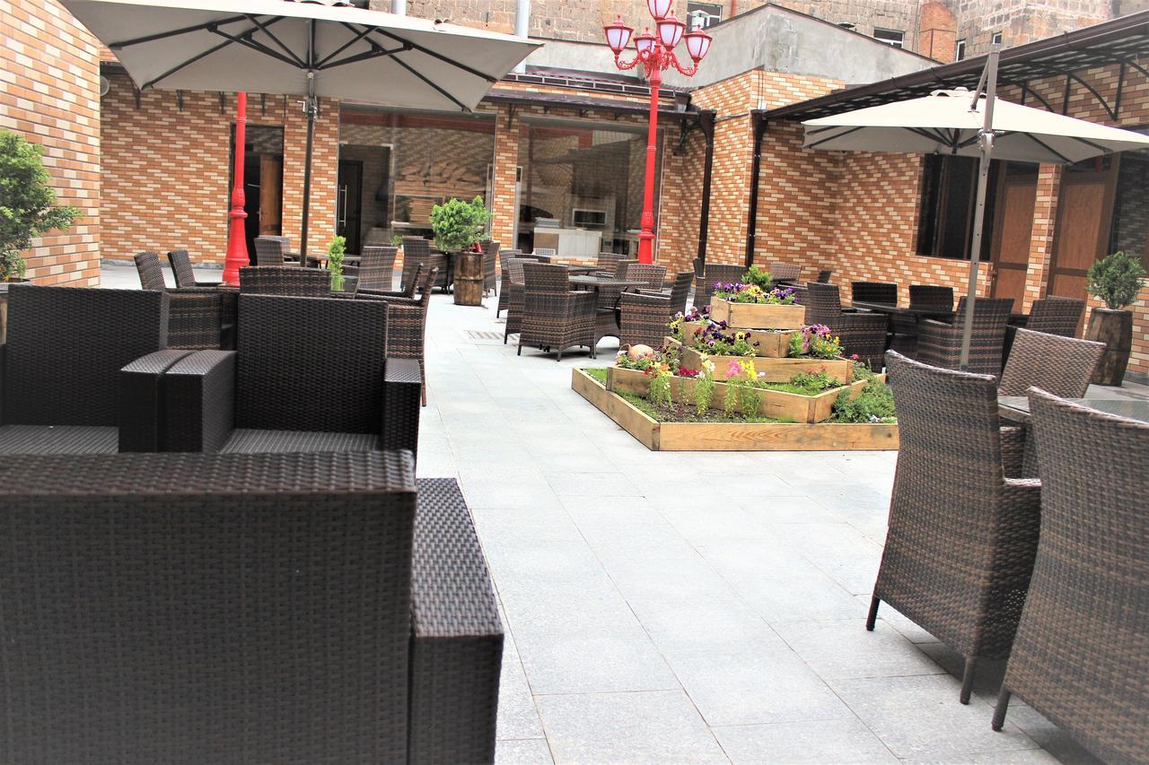 Hotel Plaza Viktoria Giumri Zewnętrze zdjęcie